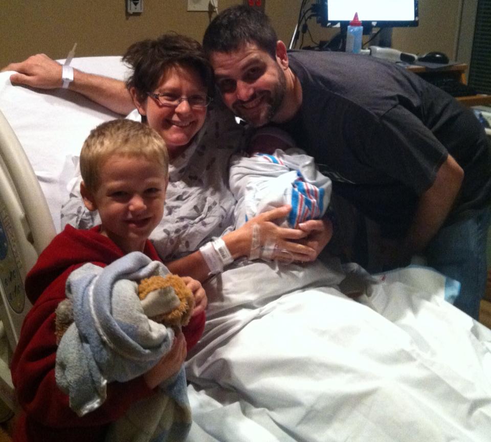 The first family of 4 photo in September.