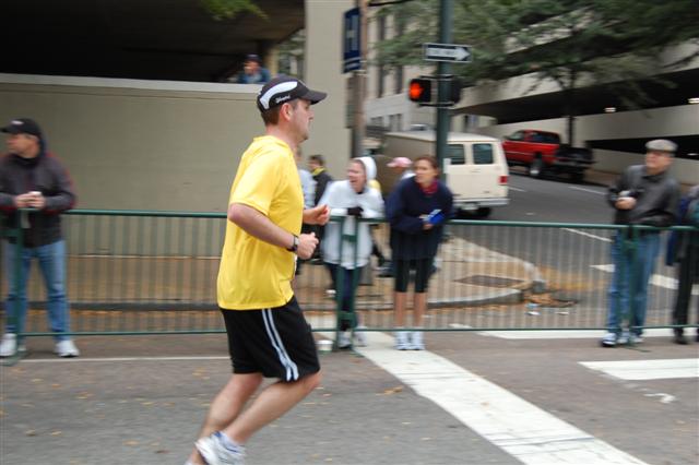 Nearing the end of the Richmond Marathon in 2007.&nbsp;